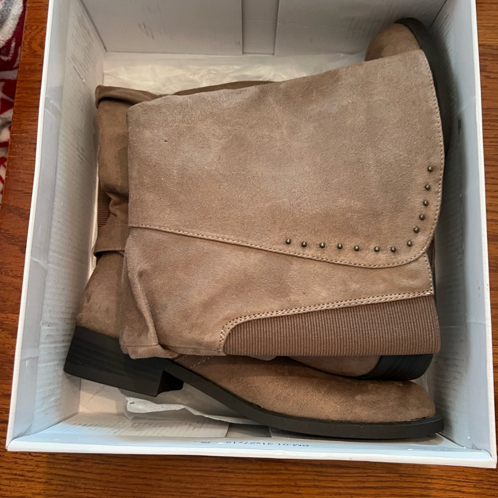 WHITE MOUNTAIN Shoes LIONA Women's Boot Dark Taupe NEW in box